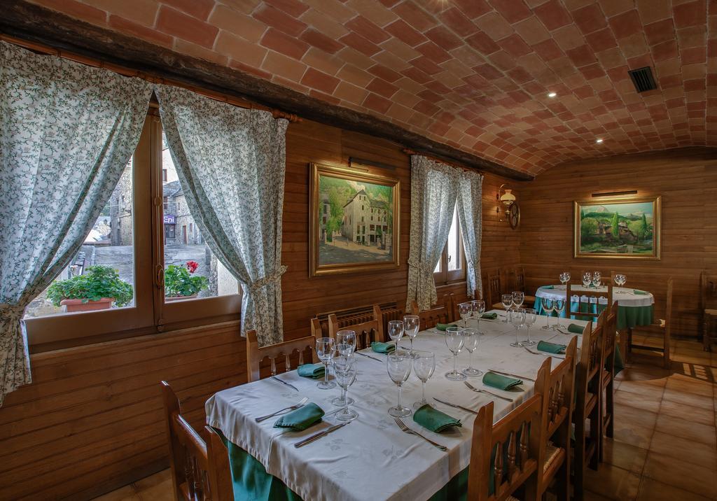 Apartahotel Faure Sallent de Gállego Buitenkant foto