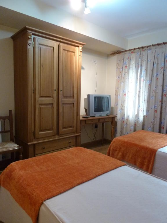 Apartahotel Faure Sallent de Gállego Buitenkant foto