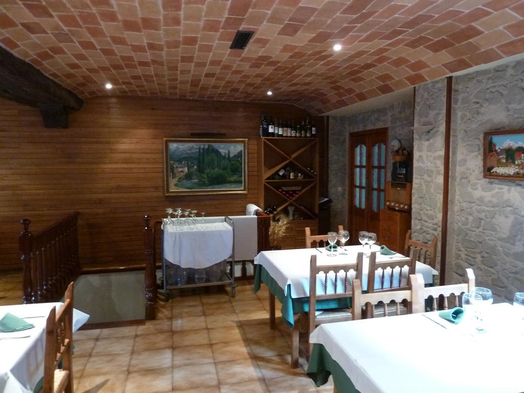 Apartahotel Faure Sallent de Gállego Buitenkant foto
