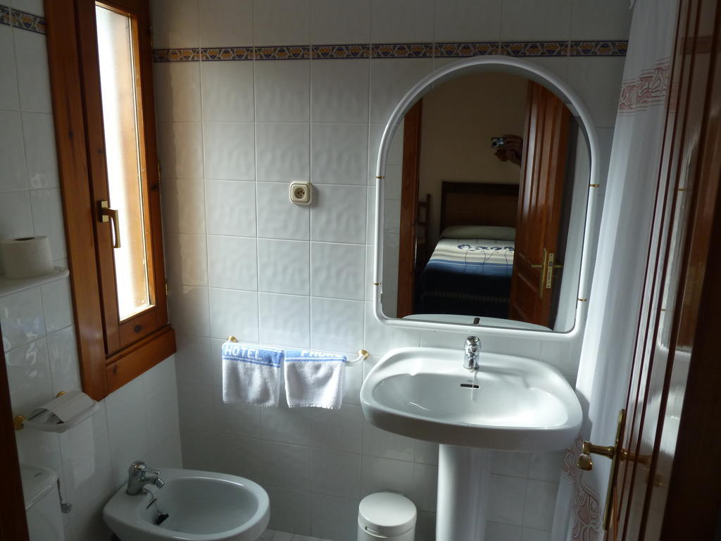Apartahotel Faure Sallent de Gállego Kamer foto