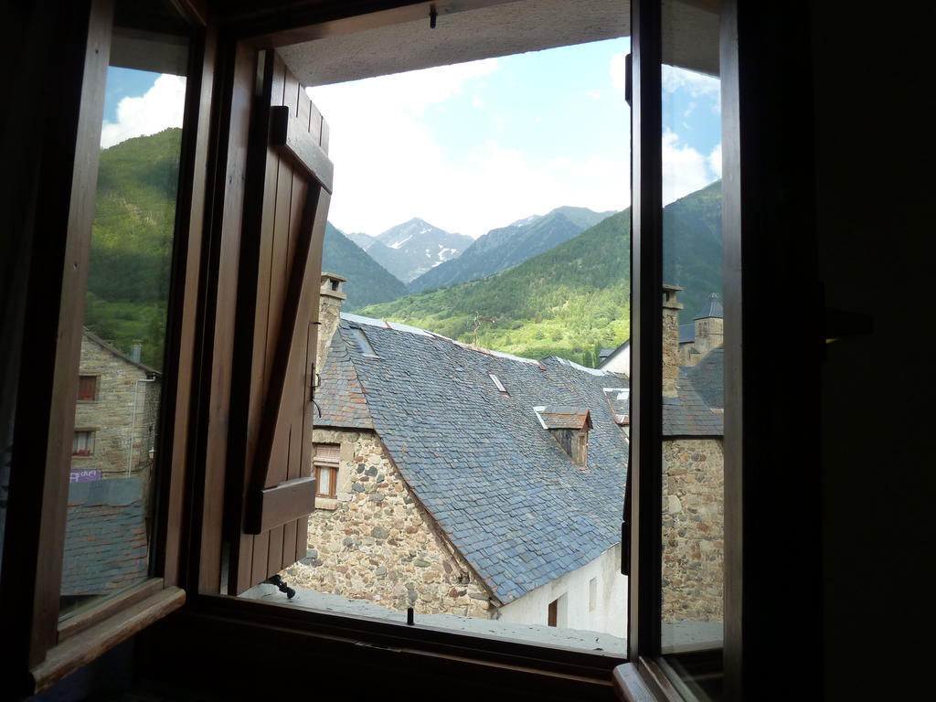 Apartahotel Faure Sallent de Gállego Kamer foto