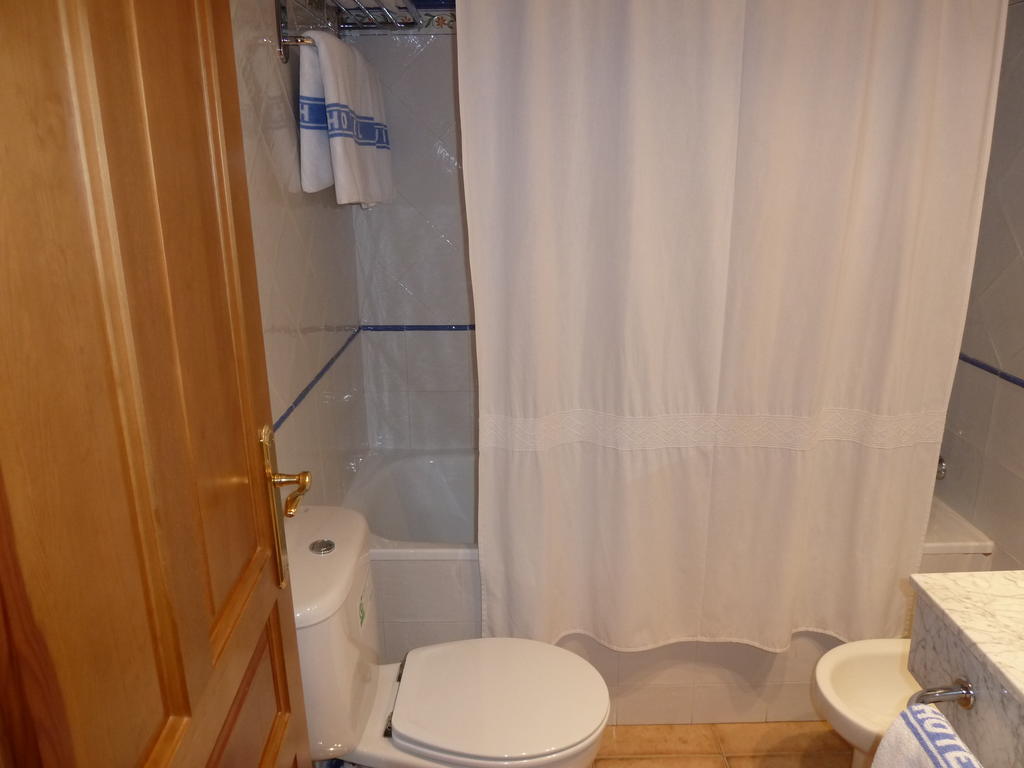 Apartahotel Faure Sallent de Gállego Kamer foto
