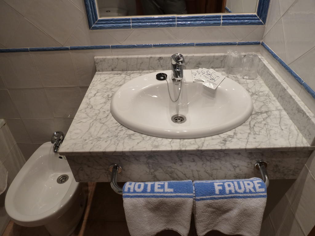Apartahotel Faure Sallent de Gállego Kamer foto